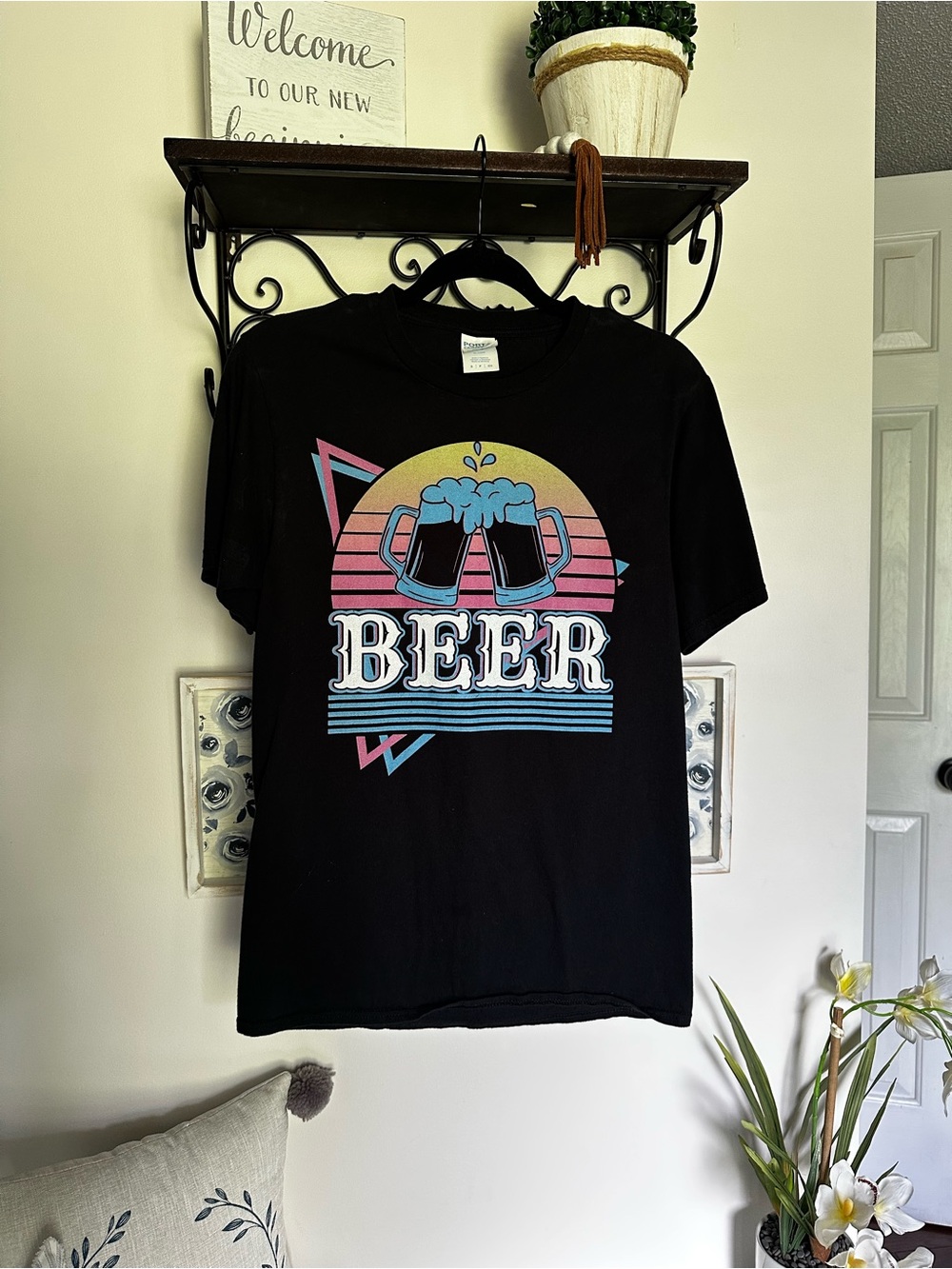 Gildan Black Short Sleeve Tee with Retro Pastel 'BEER' Graphic